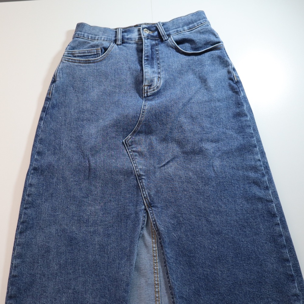 ThCreasa Denim Maxi Skirt Womens Size M Blue High Waist Front Slit Raw Hem Q3448